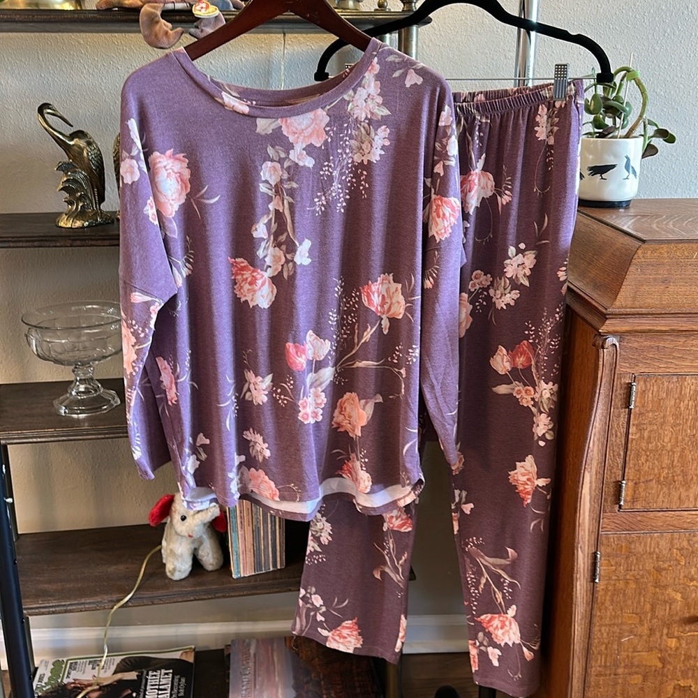 Flora Nikrooz floral pajamas